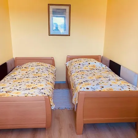 Prázdninový dům By Szczecin Lagoon And Forest