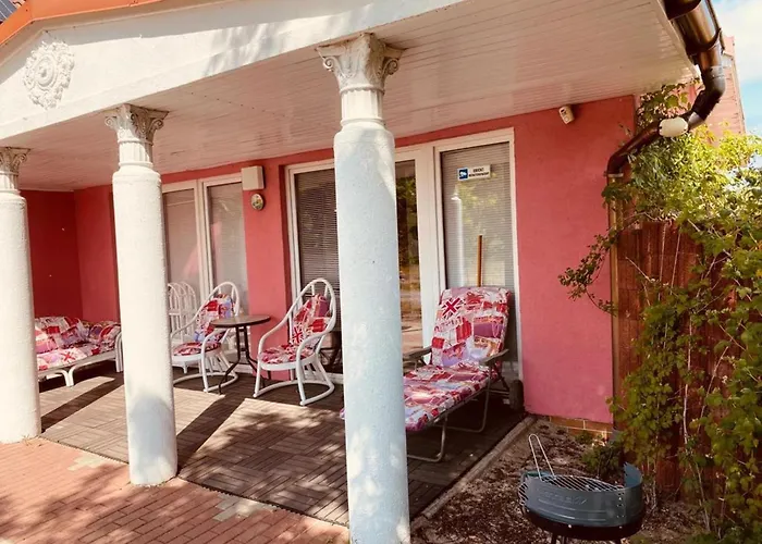 By Szczecin Lagoon And Forest Casa de Férias Nowe Warpno